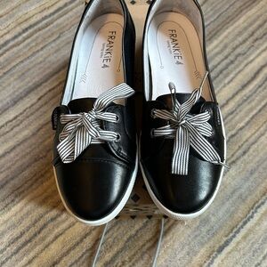 ❌SOLD❌Frankie 4 Hannah Black Leather Shoes with Striped Laces